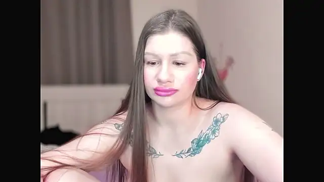 Chatroom XXX en direct de JuicyHelenX