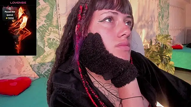 _sharlotte777's Live XXX Chat