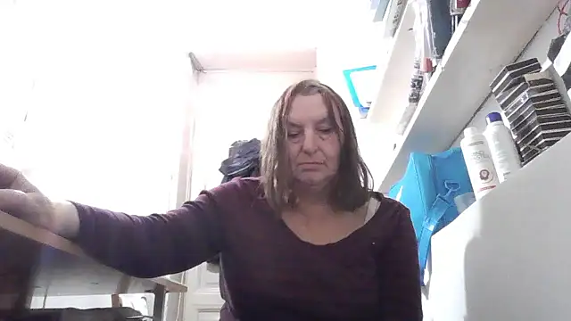 AnnaLive570 élő XXX-chatje