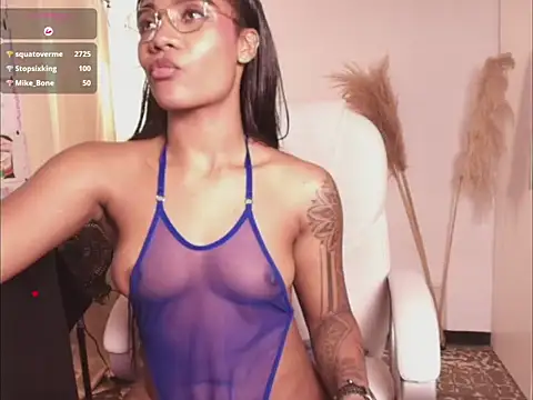 Chatroom XXX en direct de Miss_Benz