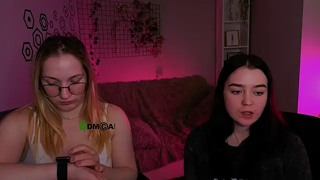 monica_xcx's Live XXX Chat