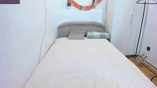 Chatroom XXX en direct de liloneforyou