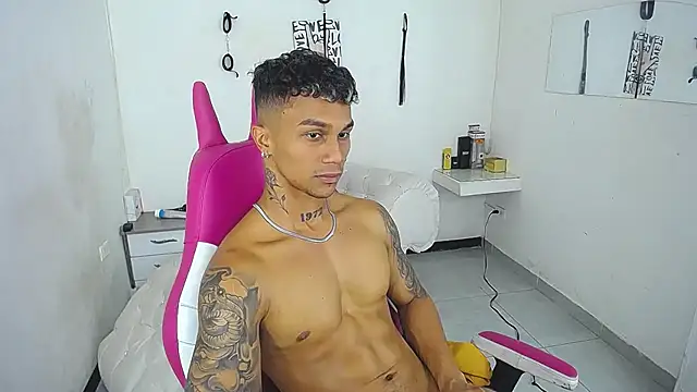 Leonard_Price's Webcam Show