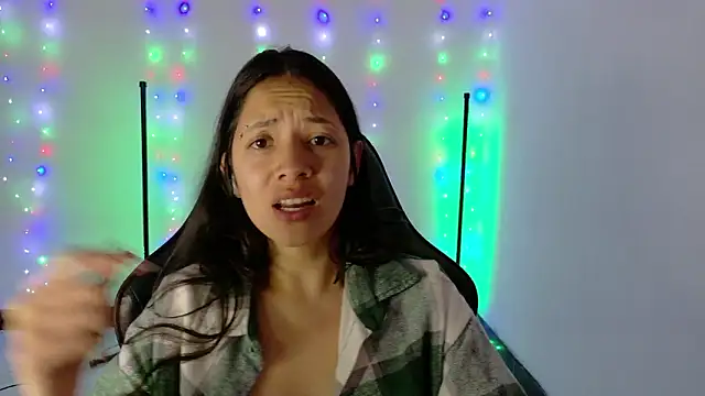 Sarasavage's Live XXX Chat