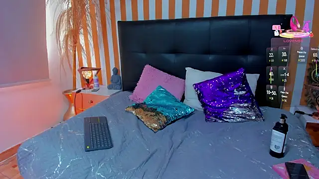 Chat +18 de LunaToledo ao vivo