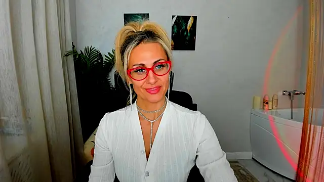 دردشة MuseOfStage الجنسية المباشرة