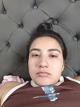 XXX chat uživo modela Hellen_Alex