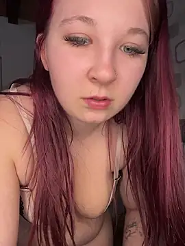 Chatroom XXX en direct de LittleChaosQueen