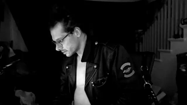 MasterDaddyCool Chat XXX live