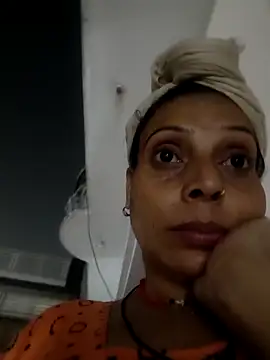 XXX chat uživo modela ISHANI-SINGH