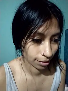 Chat XXX en directo de Pocahontas_tw