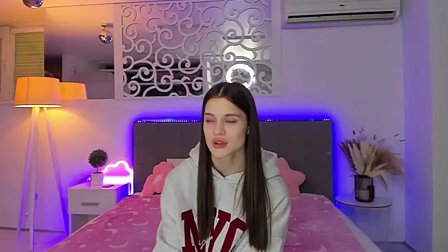 Chat XXX en directo de LuisaClover