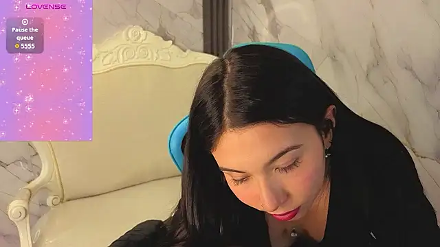 Chat XXX en directo de Sarita22_a