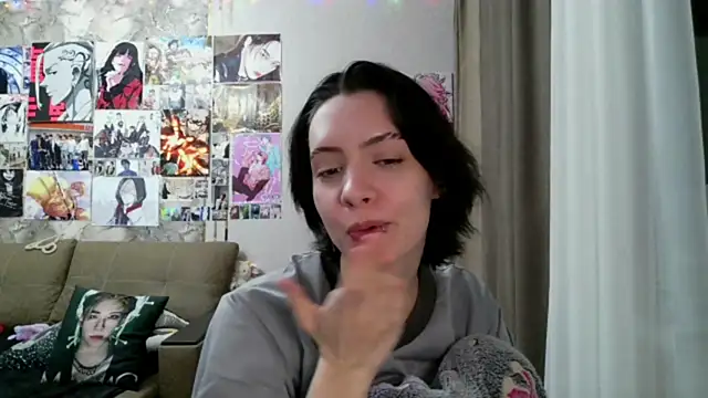 LxayBloom's Live XXX Chat