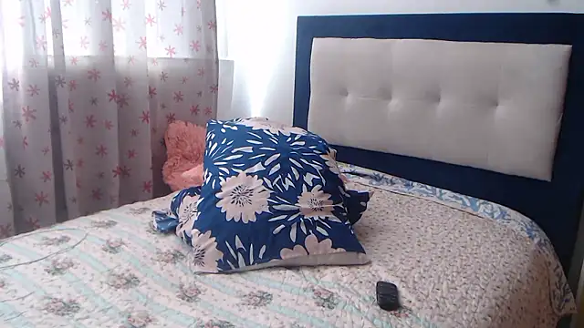 Cherryxx's Live XXX Chat