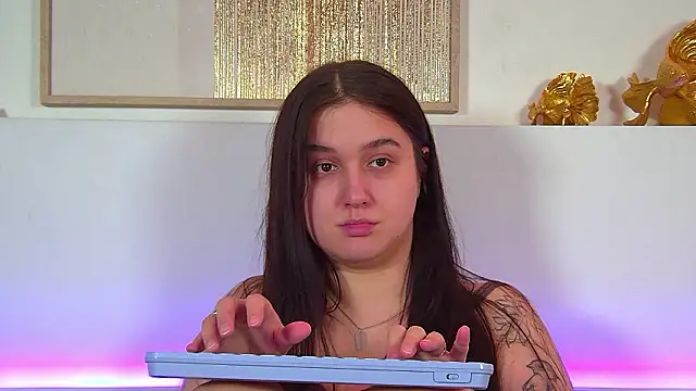 ChristinaMilton's Live XXX Chat