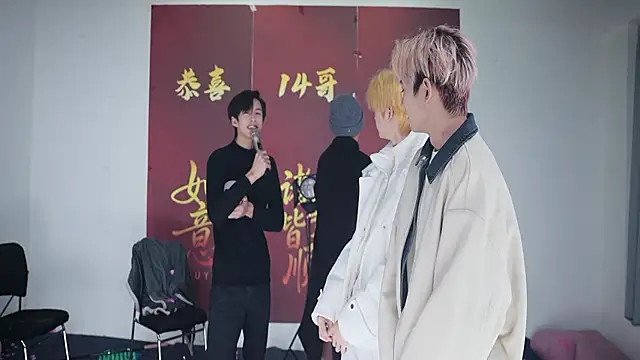 sweetboys666's Live XXX Chat