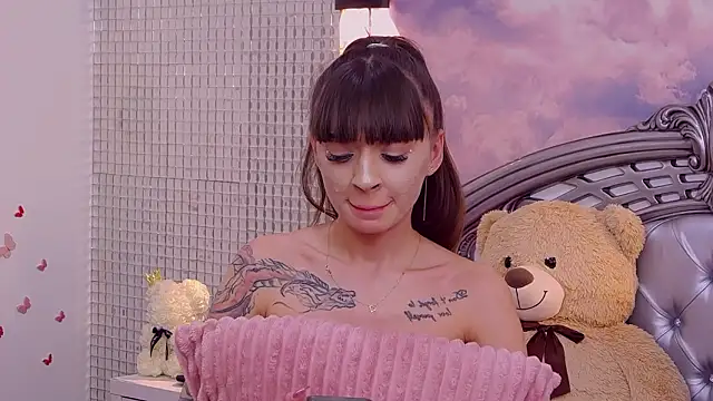 XXX chat uživo modela KayaBabby