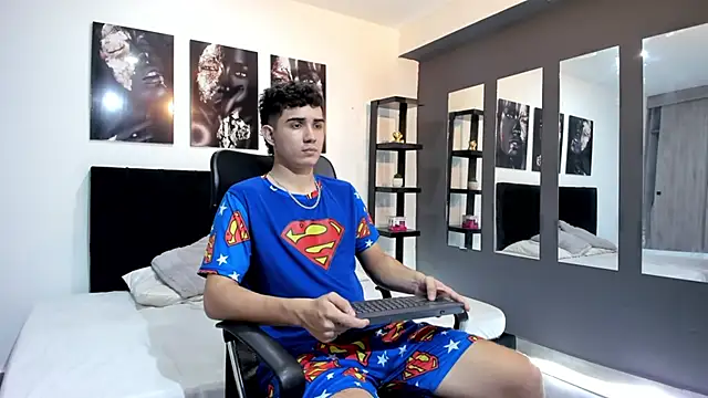 Alejo_Grey Live XXX-Chat