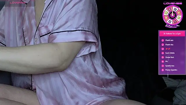 Chat XXX en directo de Mia_G0ld