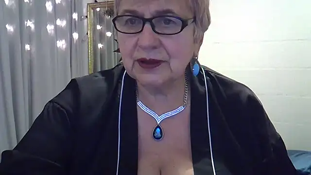 SweetCherry27 Adlı Modelin Canlı XXX Sohbeti