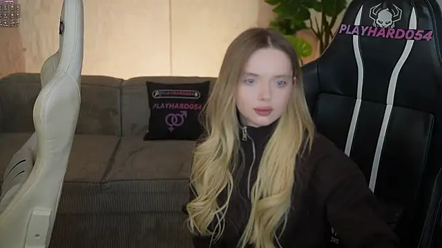 Chat XXX en directo de Cassy-Celestial_