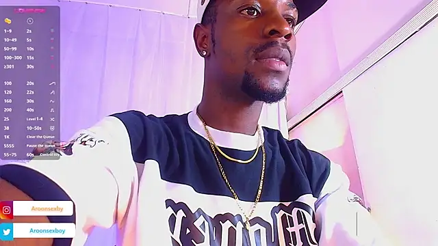 Aroonsexyboy 라이브 XXX 채팅