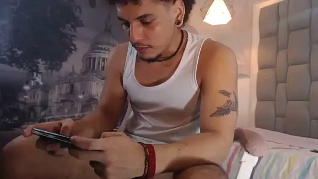 Xfire_boy69 Chat XXX live