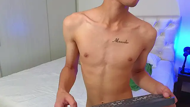 yulian_vasquez's Live XXX Chat