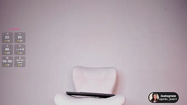 Chatroom XXX en direct de agatha_jener