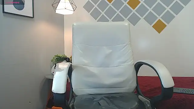 LucassSmith11: онлайн-секс-чат