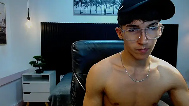 XXX chat uživo modela jeremy_job