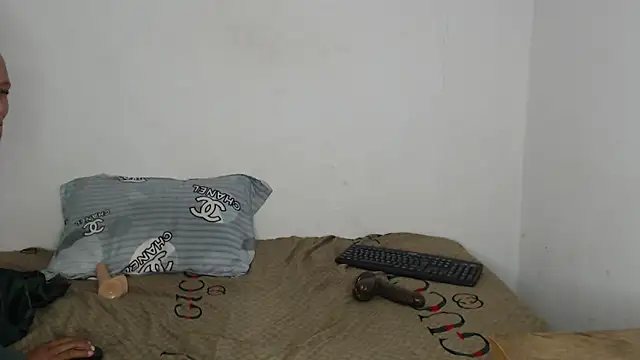 Belle2556 webcam show