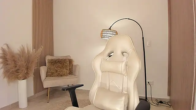 wandathompson_: απευθείας συνομιλία ΧΧΧ