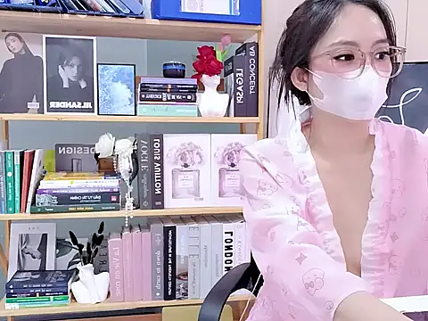 Chatroom XXX en direct de Lush-Office