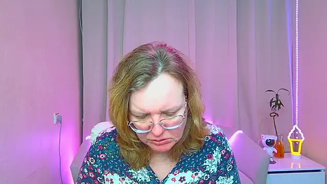 VestaWoody Chat XXX live