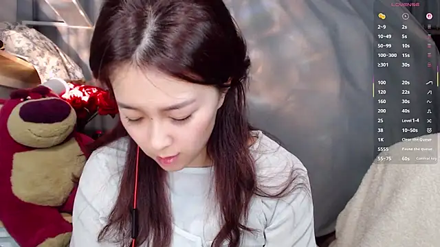 XueLi1902 Chat XXX live