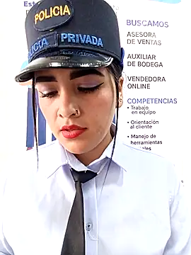 MAYE__13 Adlı Modelin Canlı XXX Sohbeti