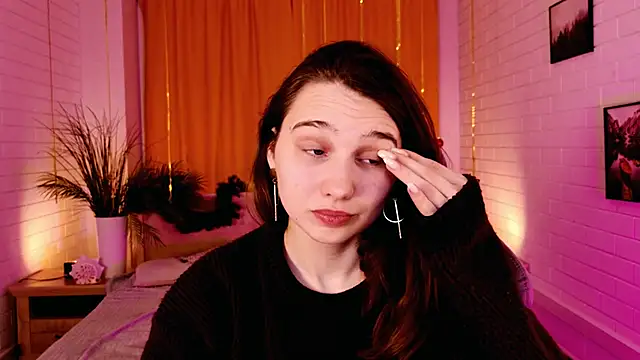 TessaMill Adlı Modelin Canlı XXX Sohbeti