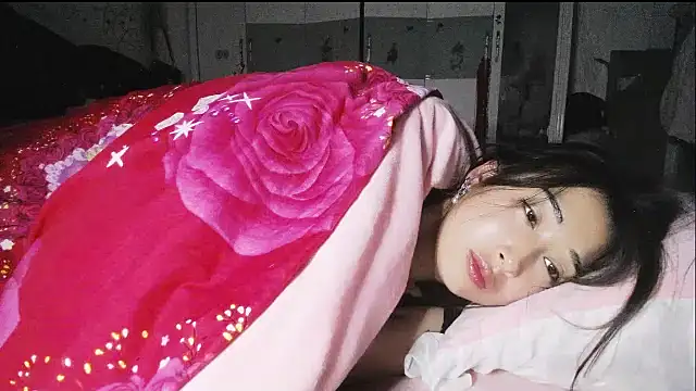 hebe-02's Live XXX Chat