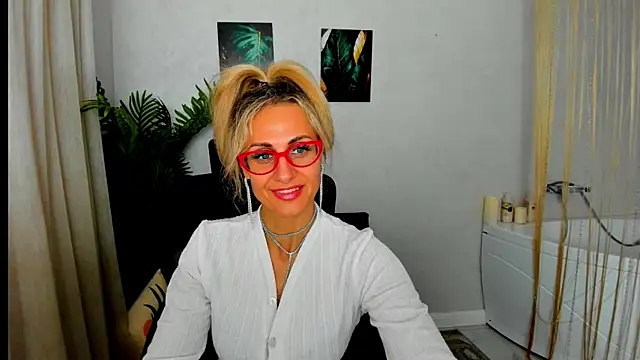 دردشة MuseOfStage الجنسية المباشرة