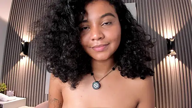 دردشة Zafiiraa الجنسية المباشرة