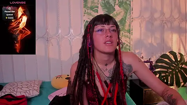 _sharlotte777's Live XXX Chat