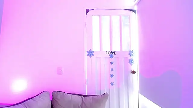 milfrousse Chat XXX in diretta