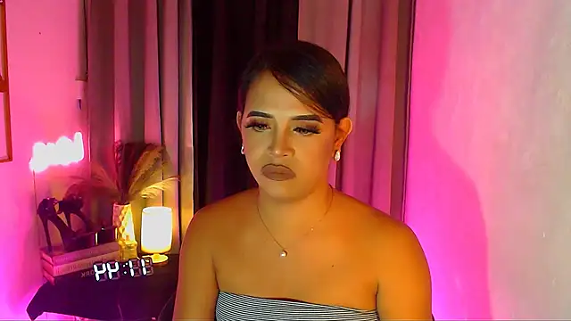 โชว์เว็บแคมของ Lorainnelustts