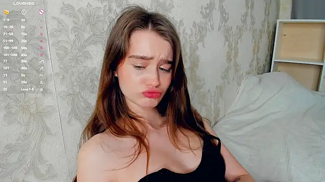 lovelyalivia's Live XXX Chat