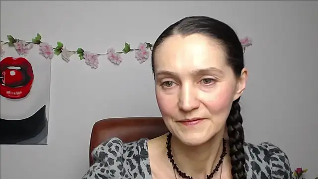 TayaFinch's Live XXX Chat