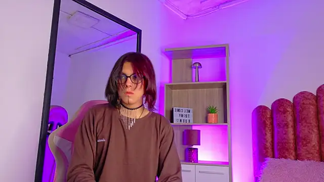 Chat XXX ao vivo de Lullaby_Charade