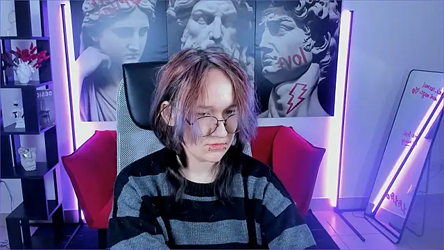 Sylvia_Reed's Live XXX Chat