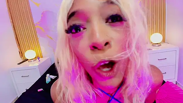 AprillRoss' Live XXX Chat